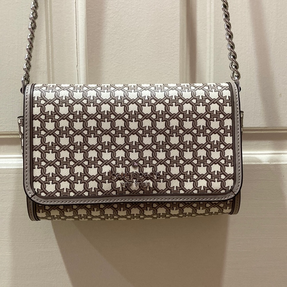 Kate Spade Link Chain Crossbody Purse Bag - Picture 2 of 16